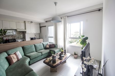 Sala  de apartamento para alugar com 2 quartos, 62m² em Melville Empresarial Ii, Barueri
