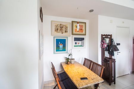 Apartamento à venda com 62m², 2 quartos e 1 vaga Apartamento à venda com 62m², 2 quartos e 1 vagaSala