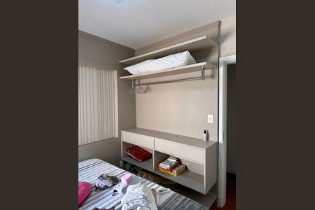 Quarto de casa à venda com 3 quartos, 314m² em Vila Romero, São Paulo