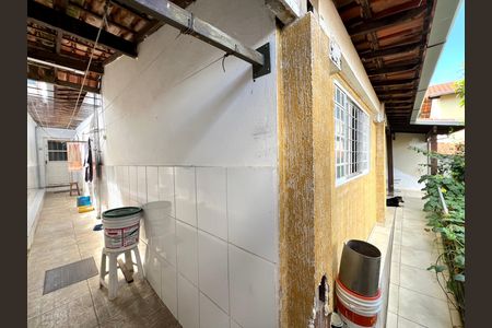 Casa à venda com 360m², 3 quartos e 4 vagas Casa à venda com 360m², 3 quartos e 4 vagasCorredor