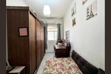 Casa à venda com 360m², 3 quartos e 4 vagas Casa à venda com 360m², 3 quartos e 4 vagasQuarto 1
