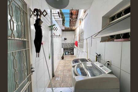Casa à venda com 360m², 3 quartos e 4 vagas Casa à venda com 360m², 3 quartos e 4 vagasÁrea de Serviço