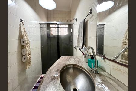 Casa à venda com 360m², 3 quartos e 4 vagas Casa à venda com 360m², 3 quartos e 4 vagasBanheiro Social