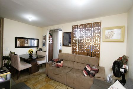 Sala de apartamento para alugar com 3 quartos, 70m² em Estoril, Belo Horizonte