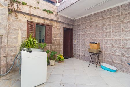 Quintal de casa à venda com 3 quartos, 125m² em Água Rasa, São Paulo