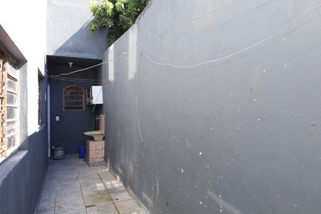 Casa para alugar com 50m², 3 quartos e sem vagaÁrea de Serviço e quintal