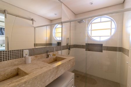 Apartamento à venda com 105m², 2 quartos e 1 vaga Apartamento à venda com 105m², 2 quartos e 1 vagaBanheiro da Suíte