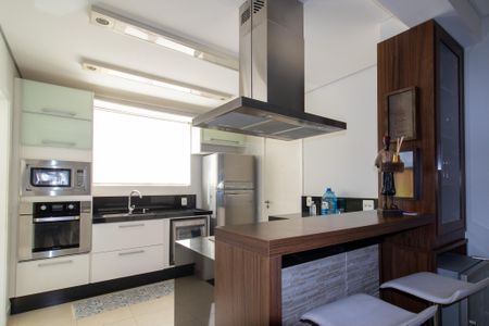 Apartamento à venda com 105m², 2 quartos e 1 vaga Apartamento à venda com 105m², 2 quartos e 1 vagaCozinha