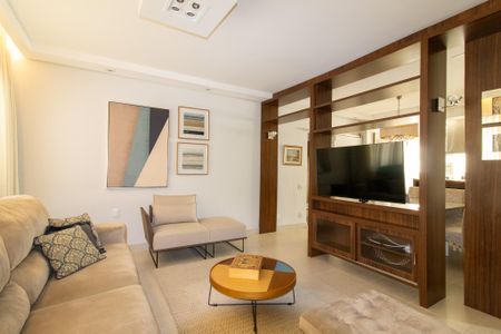 Sala de apartamento à venda com 2 quartos, 105m² em Cambuí, Campinas