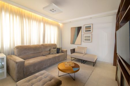 Sala de apartamento à venda com 2 quartos, 105m² em Cambuí, Campinas