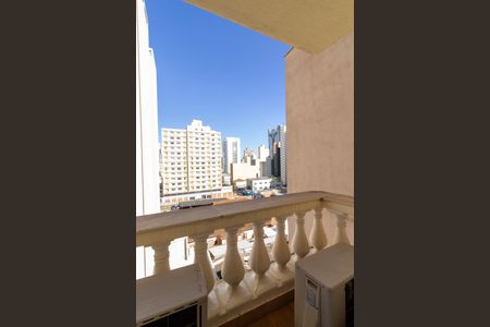 Apartamento à venda com 105m², 2 quartos e 1 vaga Apartamento à venda com 105m², 2 quartos e 1 vagaVaranda