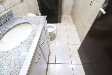 Casa para alugar com 130m², 3 quartos e 3 vagasBanheiro social 