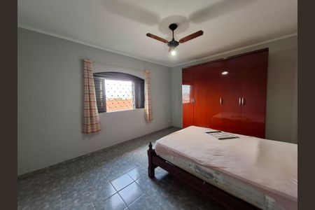 Casa para alugar com 130m², 3 quartos e 3 vagasQuarto 2