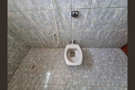 Casa para alugar com 130m², 3 quartos e 3 vagasBanheiro 2