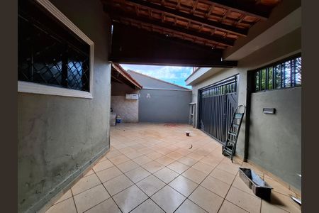 Casa para alugar com 130m², 3 quartos e 3 vagasQuintal 