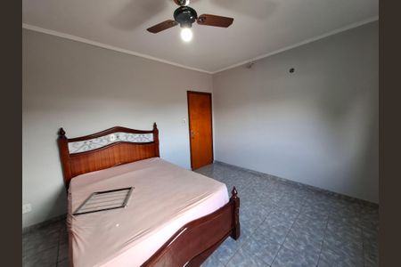 Casa para alugar com 130m², 3 quartos e 3 vagasQuarto 2