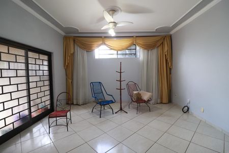 Sala de casa para alugar com 3 quartos, 130m² em Ipiranga, Ribeirão Preto