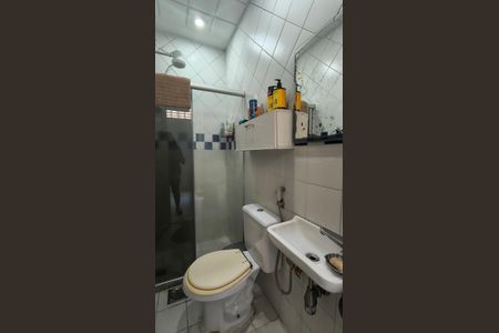 Casa de condomínio à venda com 289m², 3 quartos e 4 vagas Casa de condomínio à venda com 289m², 3 quartos e 4 vagasBanheiro de Serviço