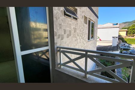Casa de condomínio à venda com 289m², 3 quartos e 4 vagas Casa de condomínio à venda com 289m², 3 quartos e 4 vagasVaranda da Suíte 2
