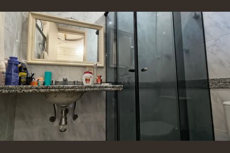 Casa de condomínio à venda com 289m², 3 quartos e 4 vagas Casa de condomínio à venda com 289m², 3 quartos e 4 vagasBanheiro da Suíte 2