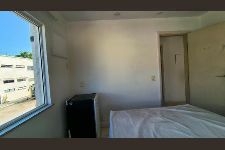 Casa de condomínio à venda com 289m², 3 quartos e 4 vagas Casa de condomínio à venda com 289m², 3 quartos e 4 vagasQuarto
