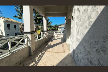 Casa de condomínio à venda com 289m², 3 quartos e 4 vagas Casa de condomínio à venda com 289m², 3 quartos e 4 vagasVaranda da Suíte 1