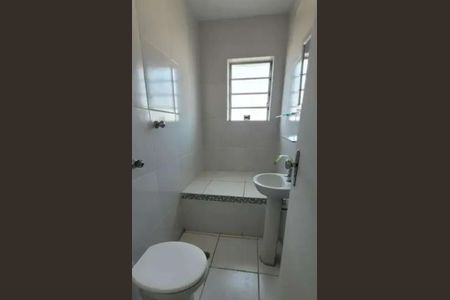 Casa para alugar com 120m², 3 quartos e 2 vagasBanheiro