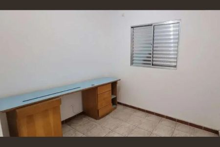Quarto de casa para alugar com 3 quartos, 120m² em Vila Marari, São Paulo