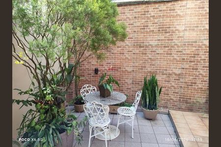Casa à venda com 3 quartos, 186m² em Vila Mariana, São Paulo