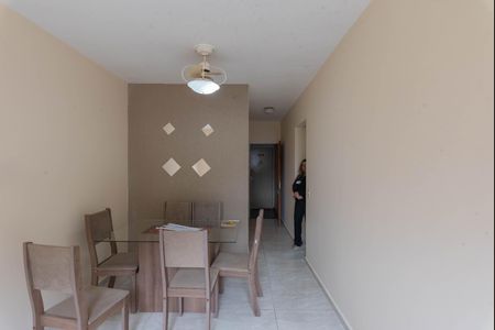 Apartamento para alugar com 76m², 2 quartos e 1 vaga Apartamento para alugar com 76m², 2 quartos e 1 vagaSala