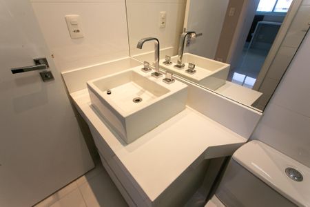 Apartamento para alugar com 95m², 3 quartos e 2 vagas Apartamento para alugar com 95m², 3 quartos e 2 vagasBanheiro Social
