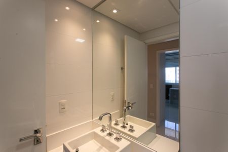 Apartamento para alugar com 95m², 3 quartos e 2 vagas Apartamento para alugar com 95m², 3 quartos e 2 vagasBanheiro Social