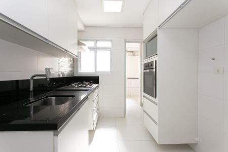 Apartamento para alugar com 95m², 3 quartos e 2 vagas Apartamento para alugar com 95m², 3 quartos e 2 vagasCozinha