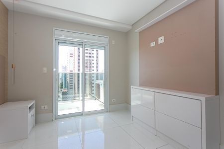 Apartamento para alugar com 95m², 3 quartos e 2 vagas Apartamento para alugar com 95m², 3 quartos e 2 vagasSuíte