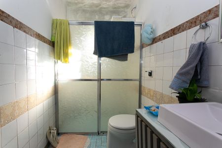 Casa à venda com 441m², 7 quartos e 6 vagas Casa à venda com 441m², 7 quartos e 6 vagasCasa 2 - Banheiro