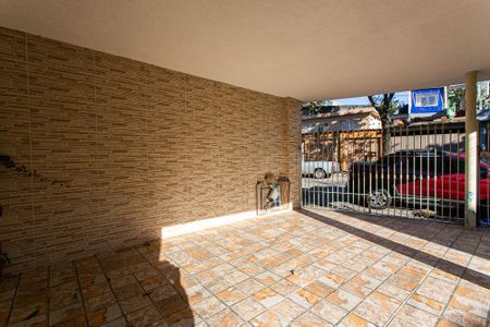 Casa à venda com 441m², 7 quartos e 6 vagas Casa à venda com 441m², 7 quartos e 6 vagasGaragem