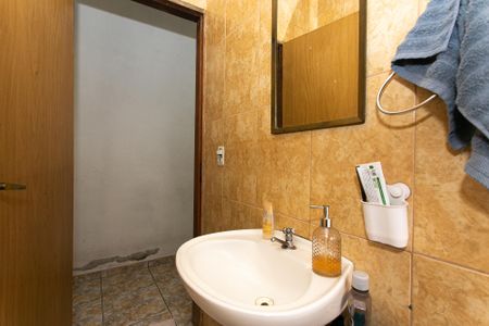 Casa à venda com 441m², 7 quartos e 6 vagas Casa à venda com 441m², 7 quartos e 6 vagasCasa 3 - Banheiro