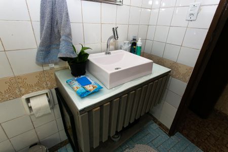 Casa à venda com 441m², 7 quartos e 6 vagas Casa à venda com 441m², 7 quartos e 6 vagasCasa 2 - Banheiro
