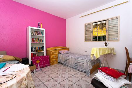 Casa à venda com 441m², 7 quartos e 6 vagas Casa à venda com 441m², 7 quartos e 6 vagasCasa 1 - Quarto 3