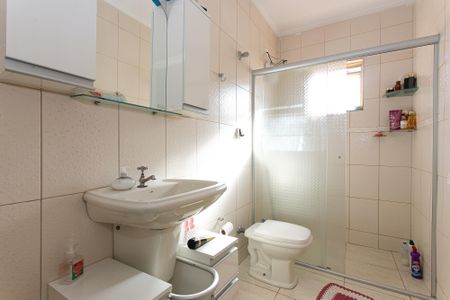 Casa à venda com 441m², 7 quartos e 6 vagas Casa à venda com 441m², 7 quartos e 6 vagasCasa 1 - Banheiro 1