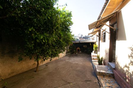 Casa à venda com 441m², 7 quartos e 6 vagas Casa à venda com 441m², 7 quartos e 6 vagasCasa 2 - Área Externa