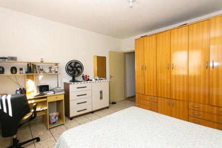 Casa à venda com 441m², 7 quartos e 6 vagas Casa à venda com 441m², 7 quartos e 6 vagasCasa 1 - Quarto 1