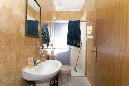 Casa à venda com 441m², 7 quartos e 6 vagas Casa à venda com 441m², 7 quartos e 6 vagasCasa 3 - Banheiro