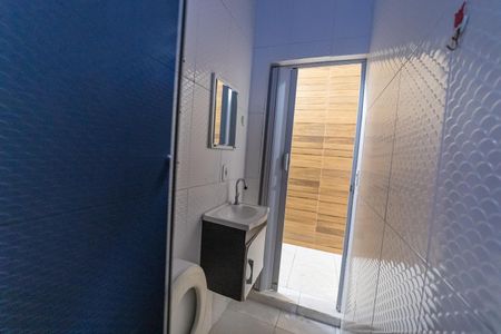 Casa para alugar com 58m², 2 quartos e sem vaga Casa para alugar com 58m², 2 quartos e sem vagaBanheiro