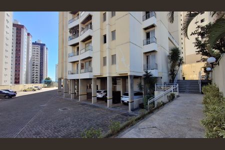 Apartamento à venda com 75m², 3 quartos e 1 vagaEntrada do bloco