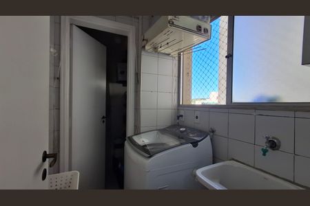 Apartamento à venda com 75m², 3 quartos e 1 vagaÁrea de Serviço
