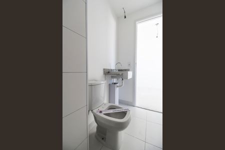 Apartamento para alugar com 55m², 2 quartos e 2 vagas Apartamento para alugar com 55m², 2 quartos e 2 vagasBanheiro da Suíte