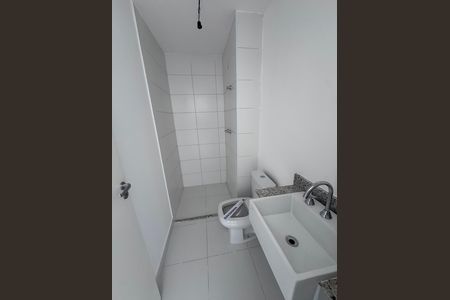 Banheiro  de apartamento à venda com 1 quarto, 55m² em Jardim Esperanca, Barueri