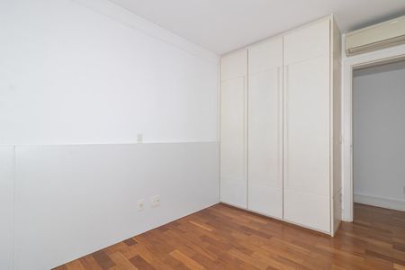 Apartamento para alugar com 173m², 3 quartos e 3 vagasQuarto Suíte 2