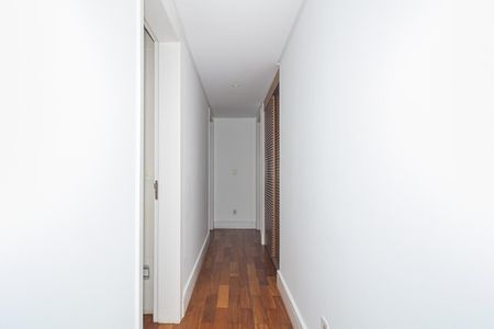 Apartamento para alugar com 173m², 3 quartos e 3 vagasCorredor